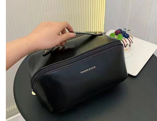 Lohxe Travel Cosmetic Bag